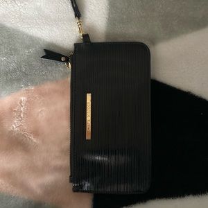 Steve Madden wristlet
